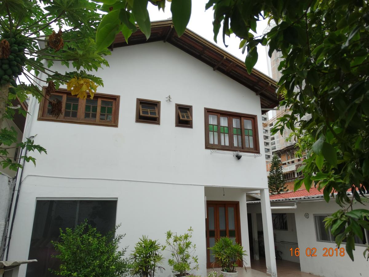 Appartement Pousada Casa Verde - Quartos Individuais - Smart Tv 32 - E Banheiro Privativo à Itajaí Extérieur photo